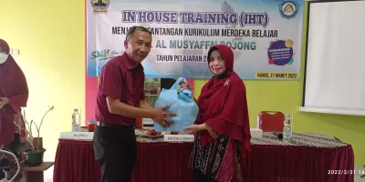 Pengembangan Kompetensi Guru